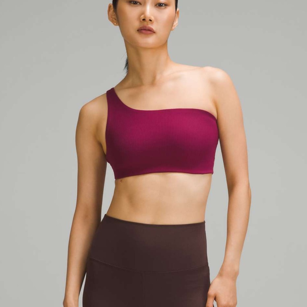 Lululemon Ribbed Nulu Asymmetrical Yoga Bra *Light Support, A/B Cup size 4